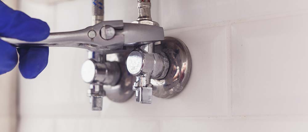 Adjusting sink
